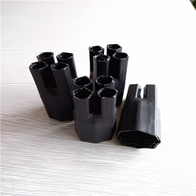 4 way split heat shrink breakout boot and tubing