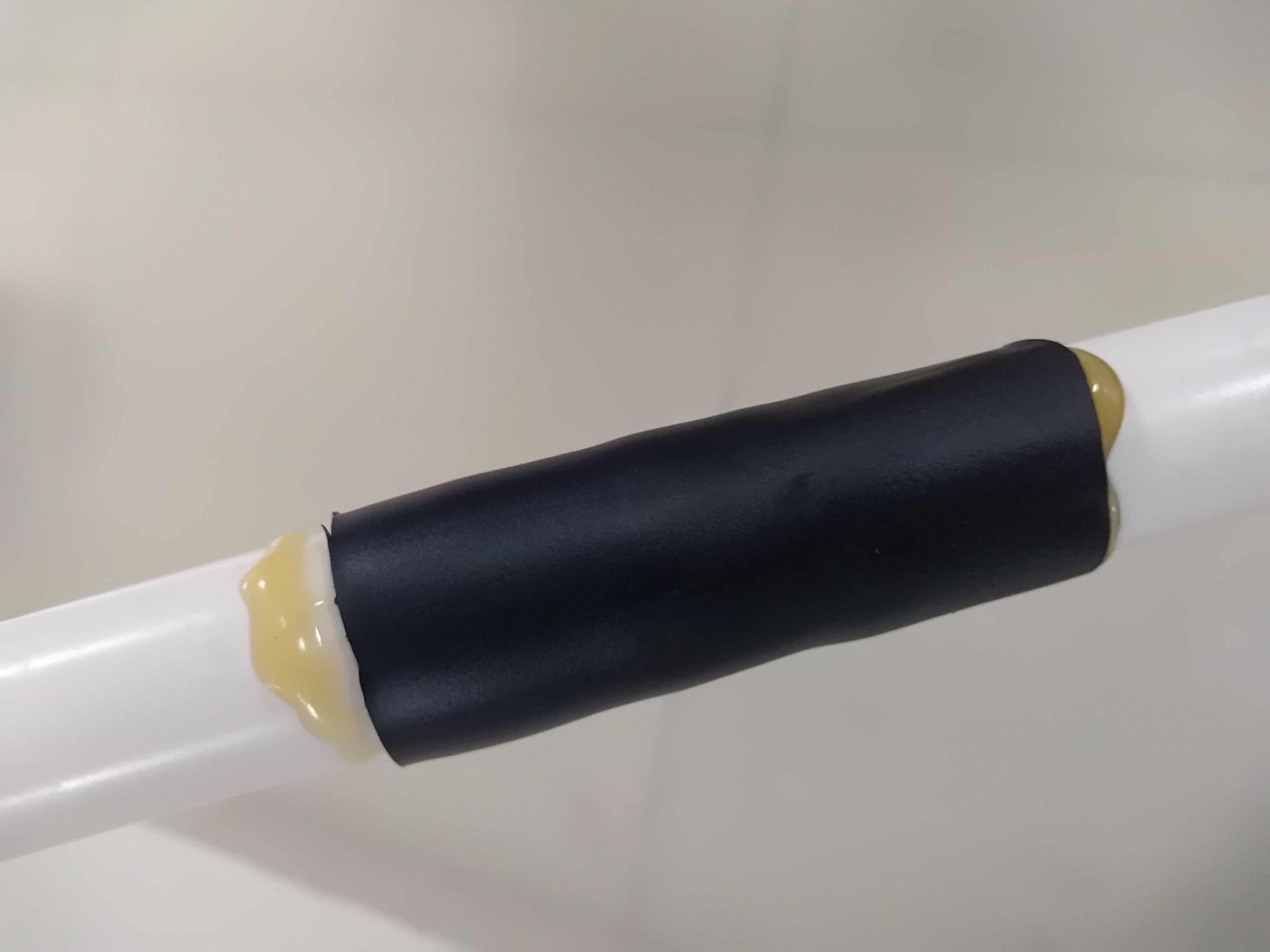 HEAT SHRINK TUBE COVER CABLE